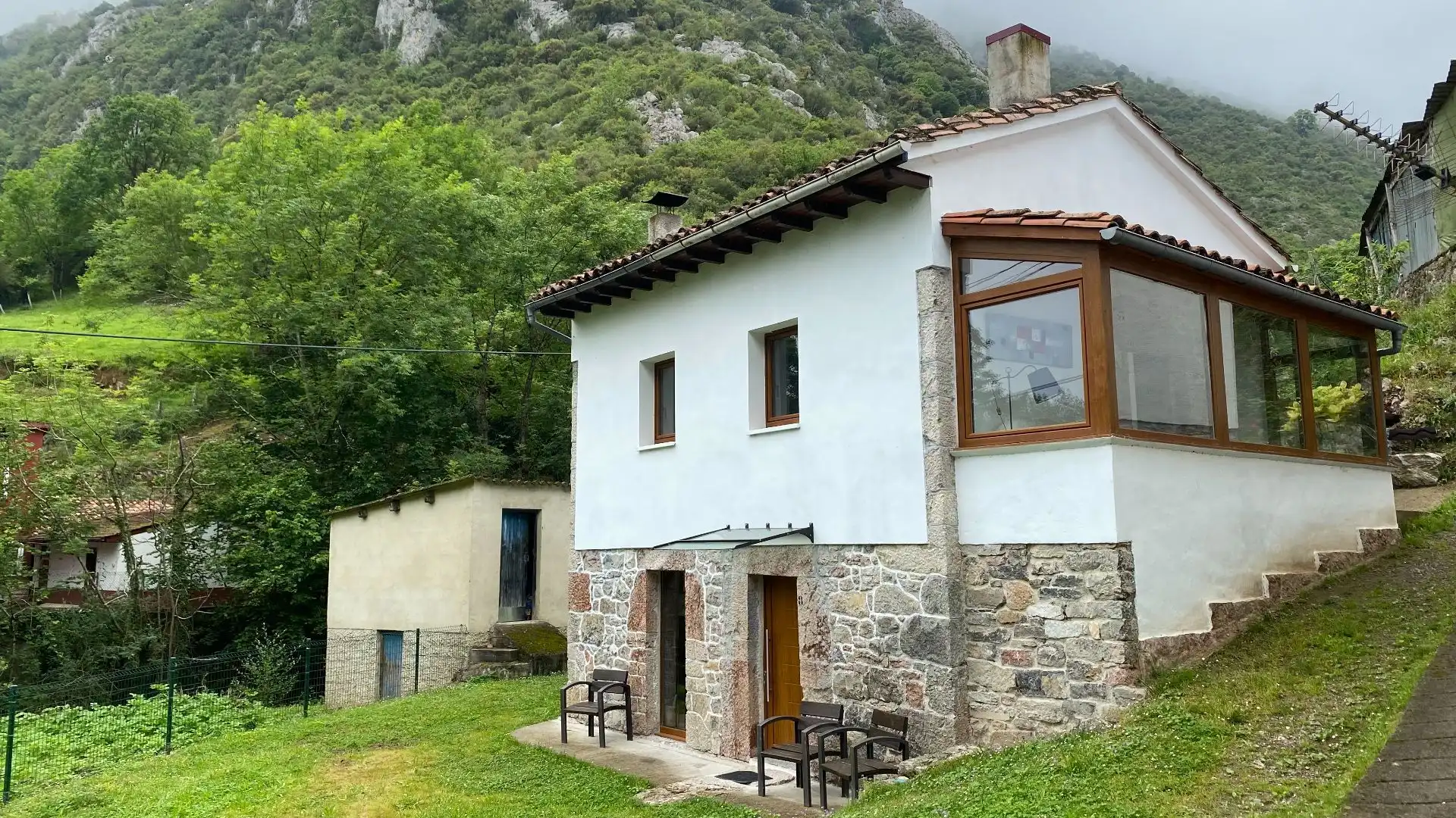 Houses for sale in Ceneya, Amieva