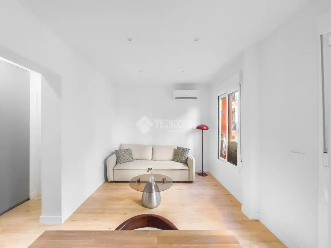 Living room of Flat for sale in Madrid  with Air Conditioner and Heating
