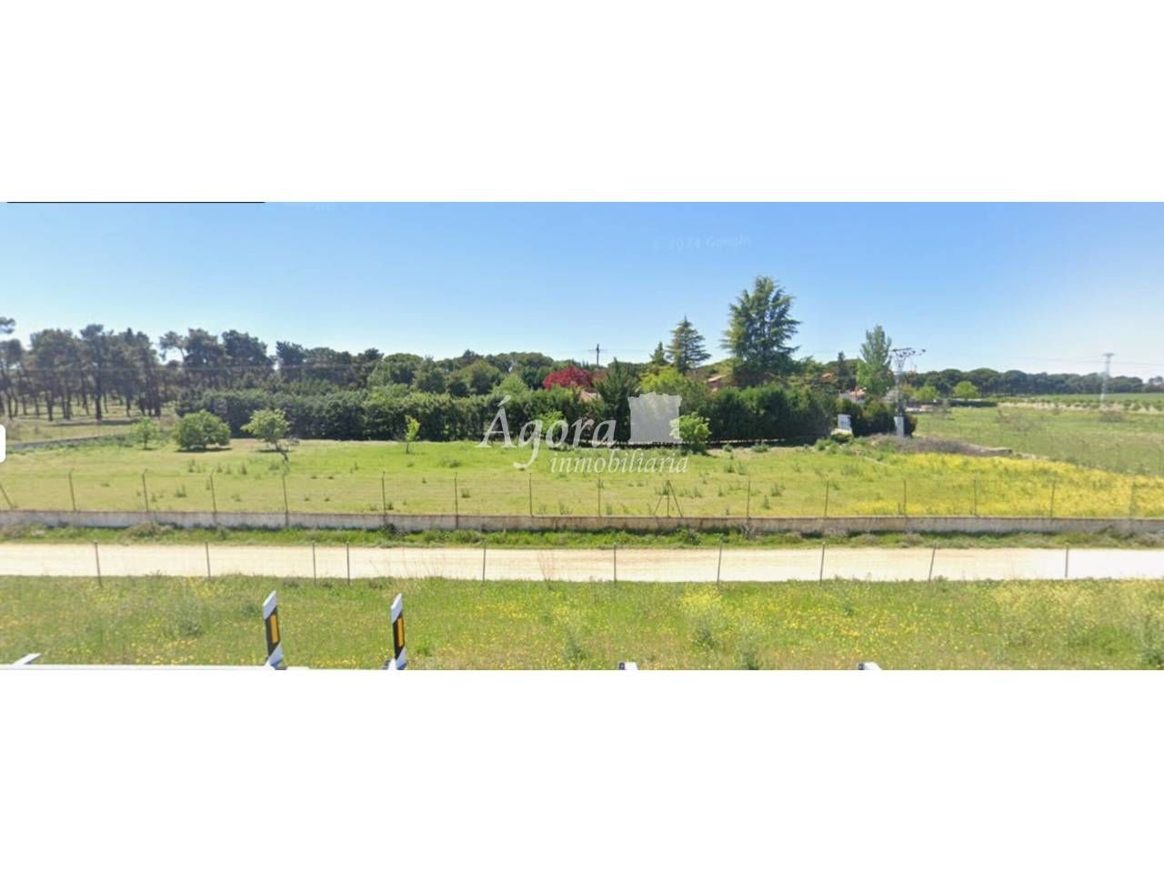 Single-family semi-detached for sale in Medina del Campo  with Private garden and Swimming Pool