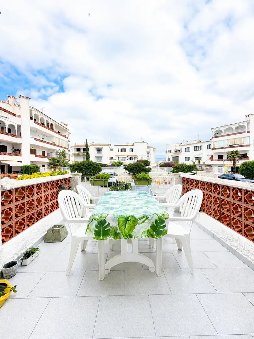 Terraza de Apartamento en venta en Empuriabrava con Aire acondicionado, Calefacción y Terraza