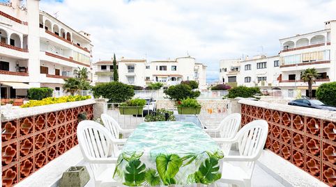 Foto 2 de Apartamento en venta en Poblat Tipic / Les Xaboles, Moxó - Sant Mori, Empuriabrava