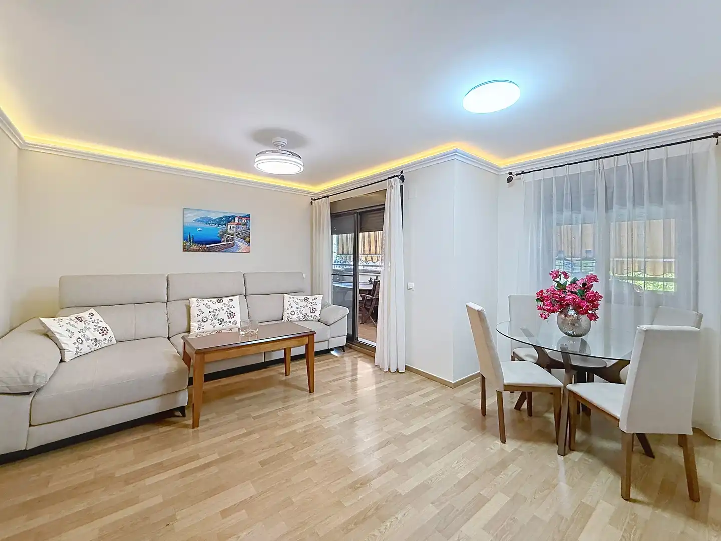 Living room of Flat for sale in Málaga  with Air Conditioner, Terrace and Oven