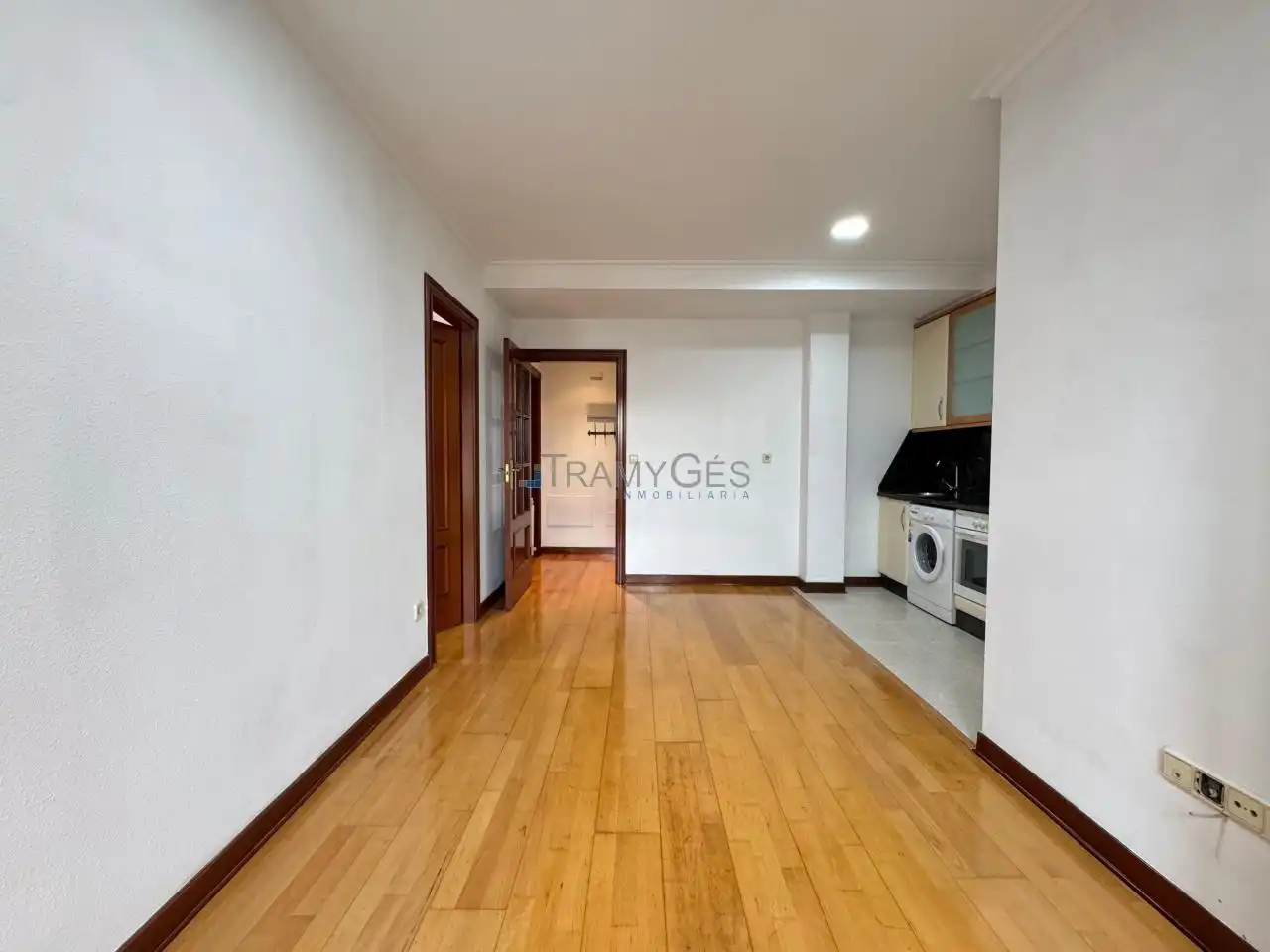 Apartament en venda en Vigo  amb Calefacció, Parquet i Traster
