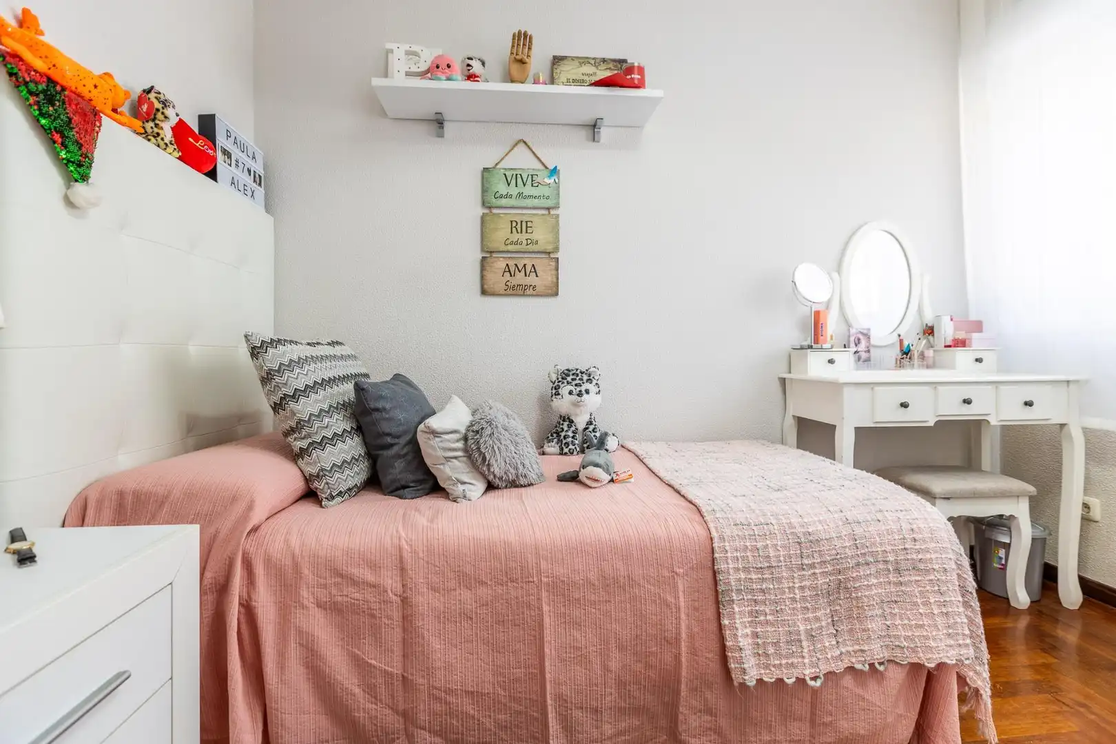 Bedroom of Flat for sale in Oleiros  with Storage room