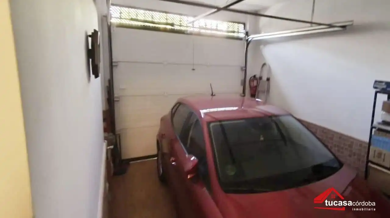 Aparcament de Casa o xalet en venda en Córdoba amb Aire condicionat, Terrassa i Traster