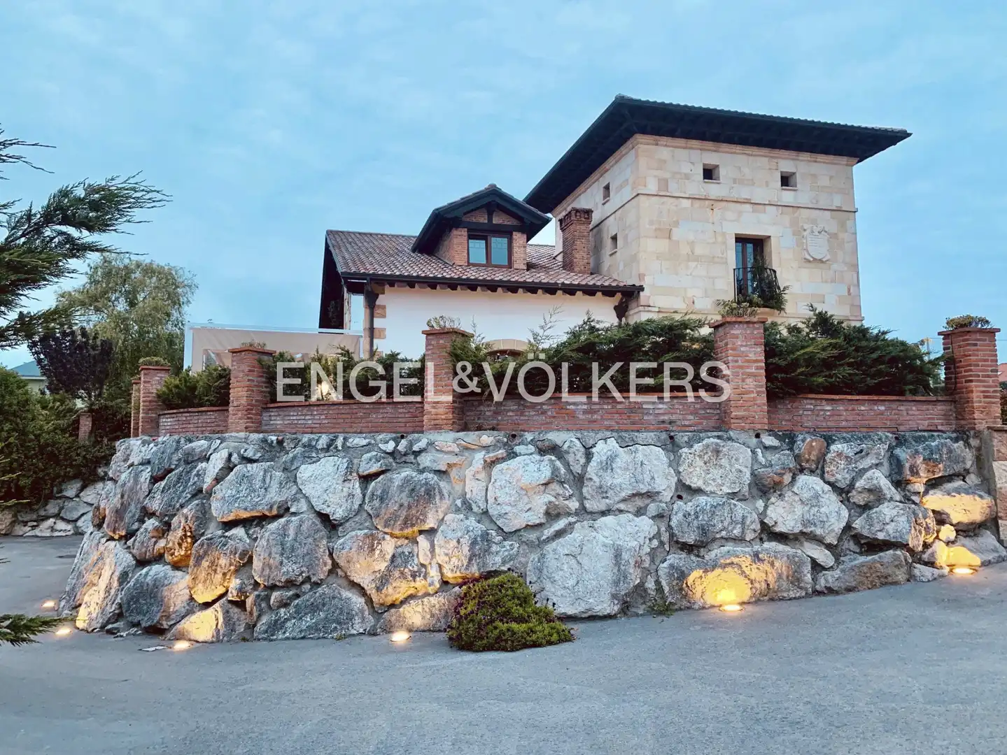 Exterior view of Houses for sale in Piélagos  with Heating, Private garden and Terrace