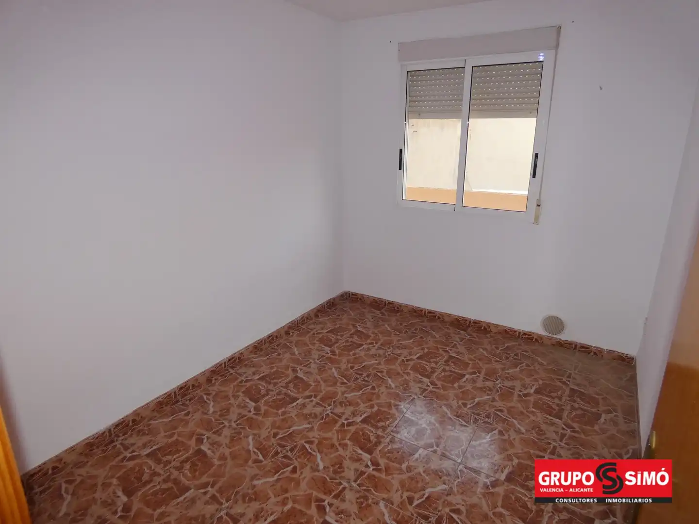 Schlafzimmer von Einfamilien-Reihenhaus zum Verkauf in Chilches / Xilxes mit Terrasse und Ofen