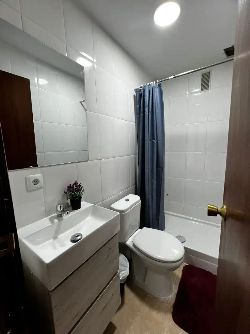 Badezimmer von Wohnung zur untervermieten in L'Alcúdia de Crespins mit Klimaanlage, Heizung und Möbliert
