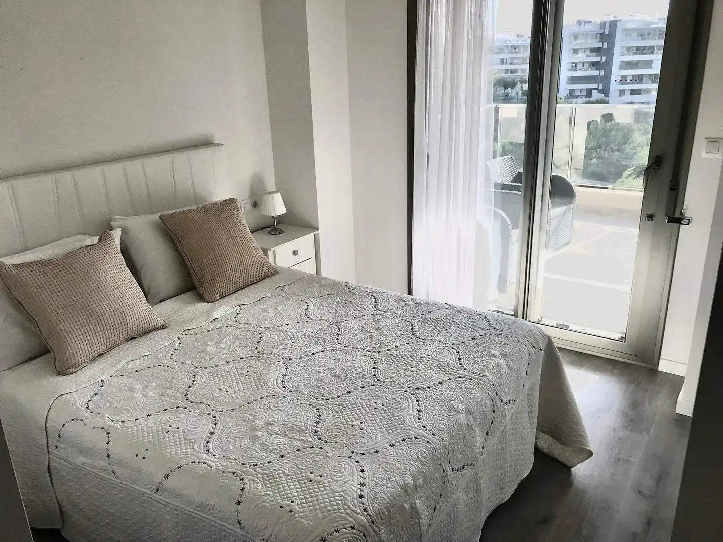 Schlafzimmer von Wohnungen zur Miete in Orihuela mit Klimaanlage, Schwimmbad und Möbliert