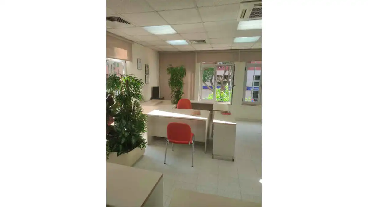 Oficina en venta en ENRIQUE SEGURA OTAÑO, 11, Pardaleras