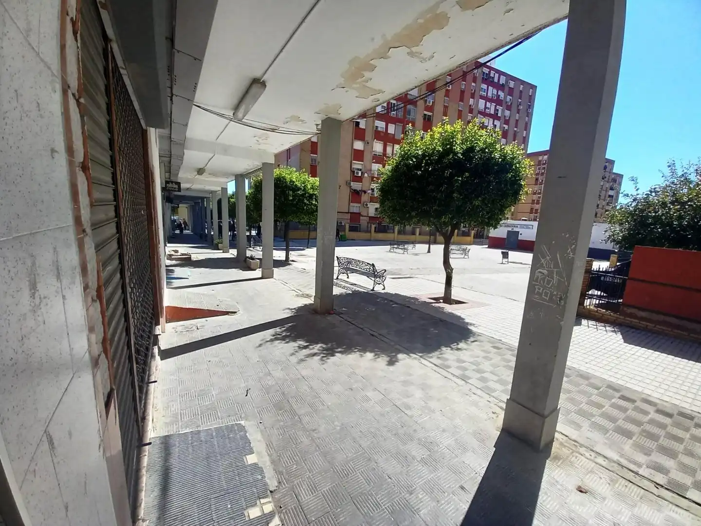 Außenansicht von Geschaftsraum zum Verkauf in Castilleja de la Cuesta