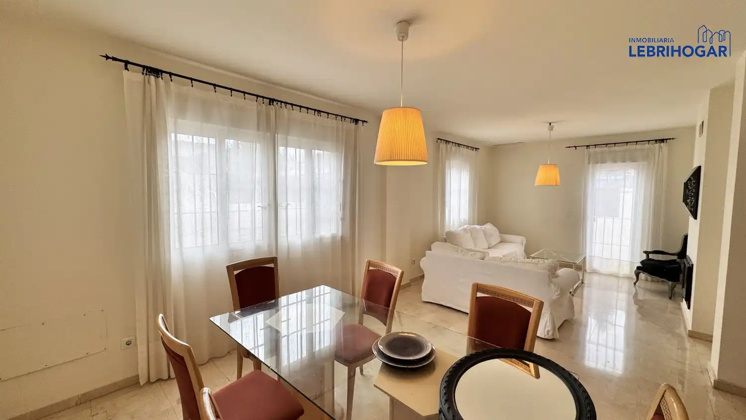 Menjador de Casa o xalet en venda en Jerez de la Frontera amb Aire condicionat, Calefacció i Terrassa