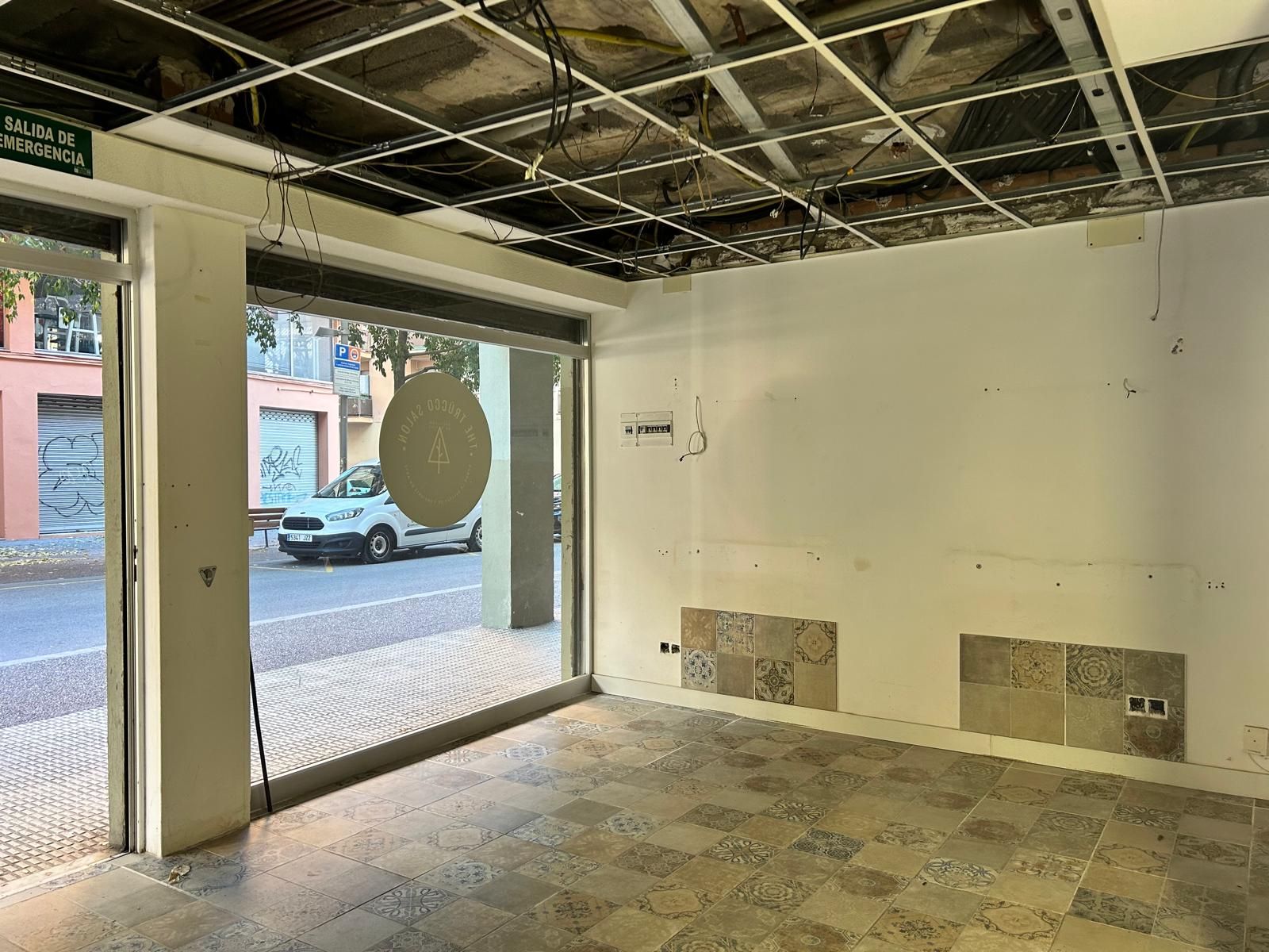 Local en venda a  Carrer Massana, 5, local 3, Girona, Mas Xirgu