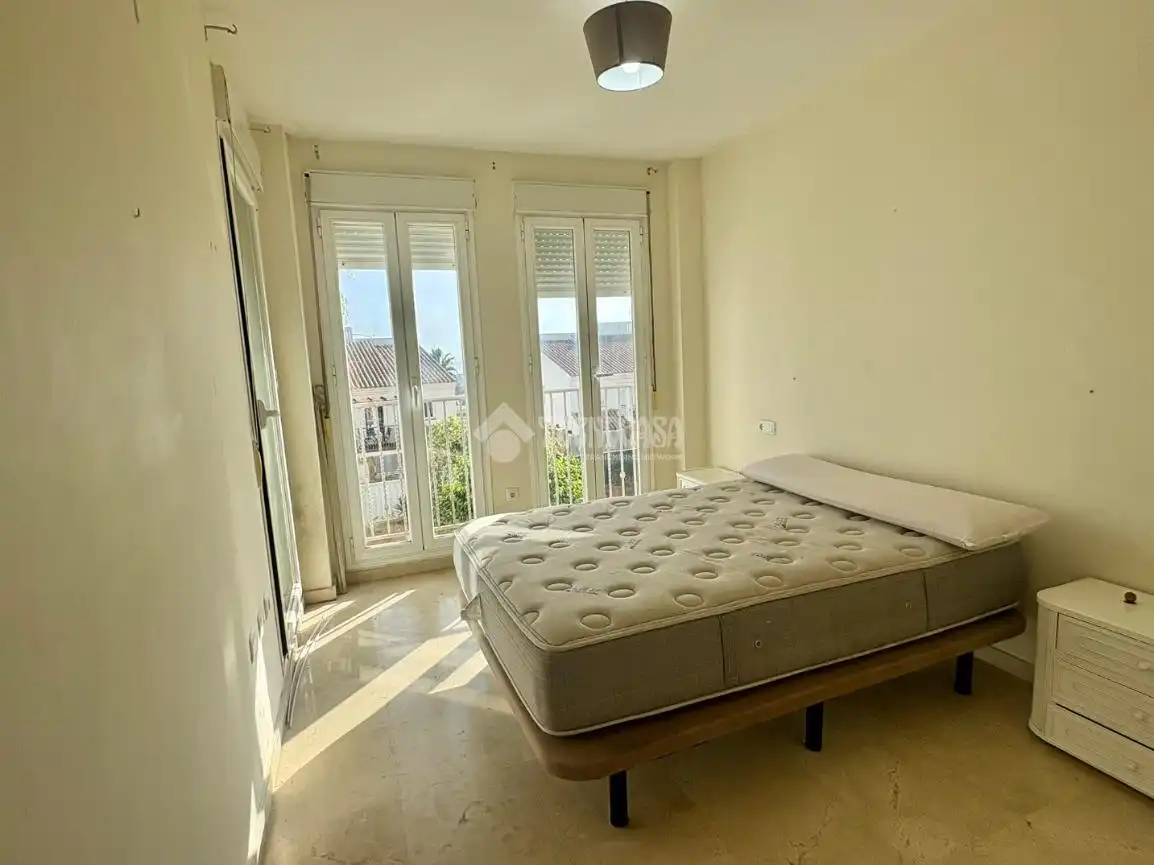 Dormitori de Pis en venda en Manilva amb Aire condicionat i Terrassa