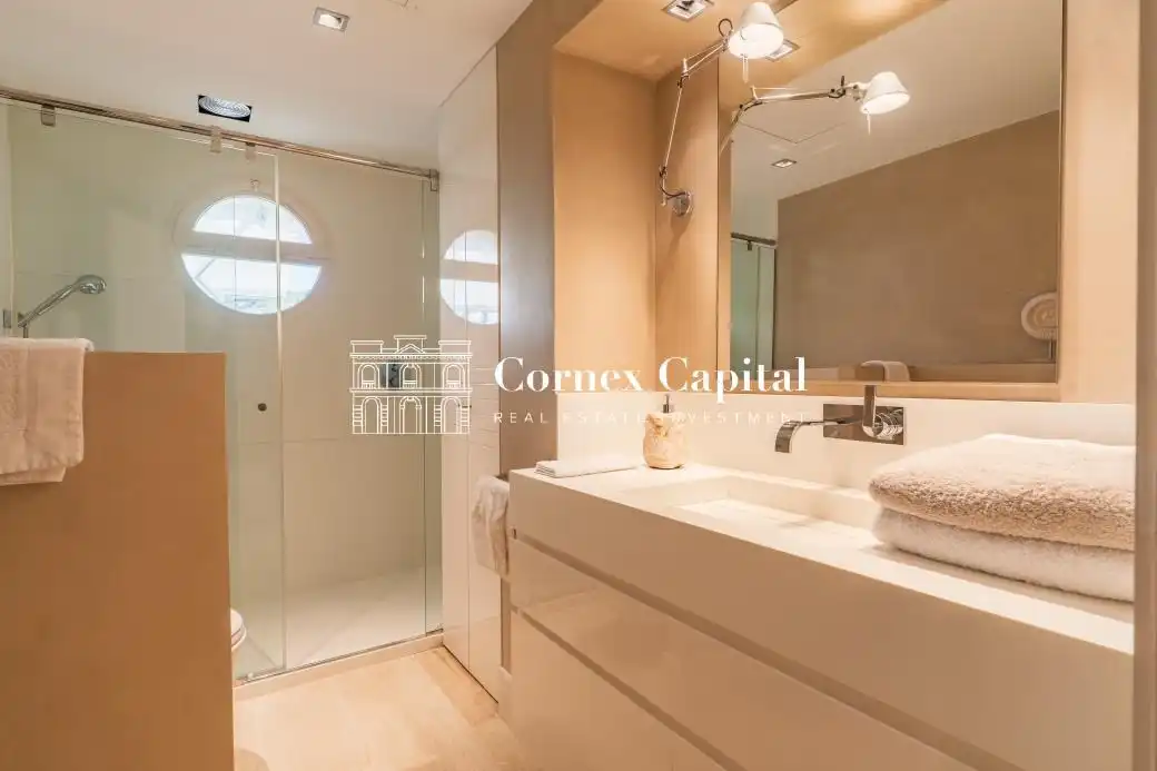 Bathroom of Flat for sale in Castell d'Aro, Platja d'Aro i s'Agaró  with Air Conditioner, Heating and Private garden