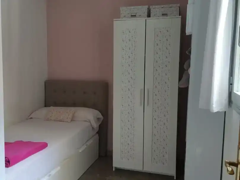 Schlafzimmer von Wohnung zur Miete in  Sevilla Capital mit Klimaanlage und Schwimmbad