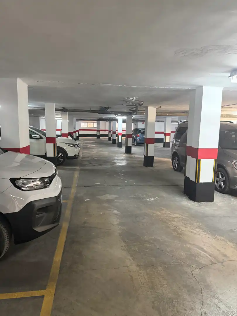 Aparcament de Garatge en venda en Ausias March