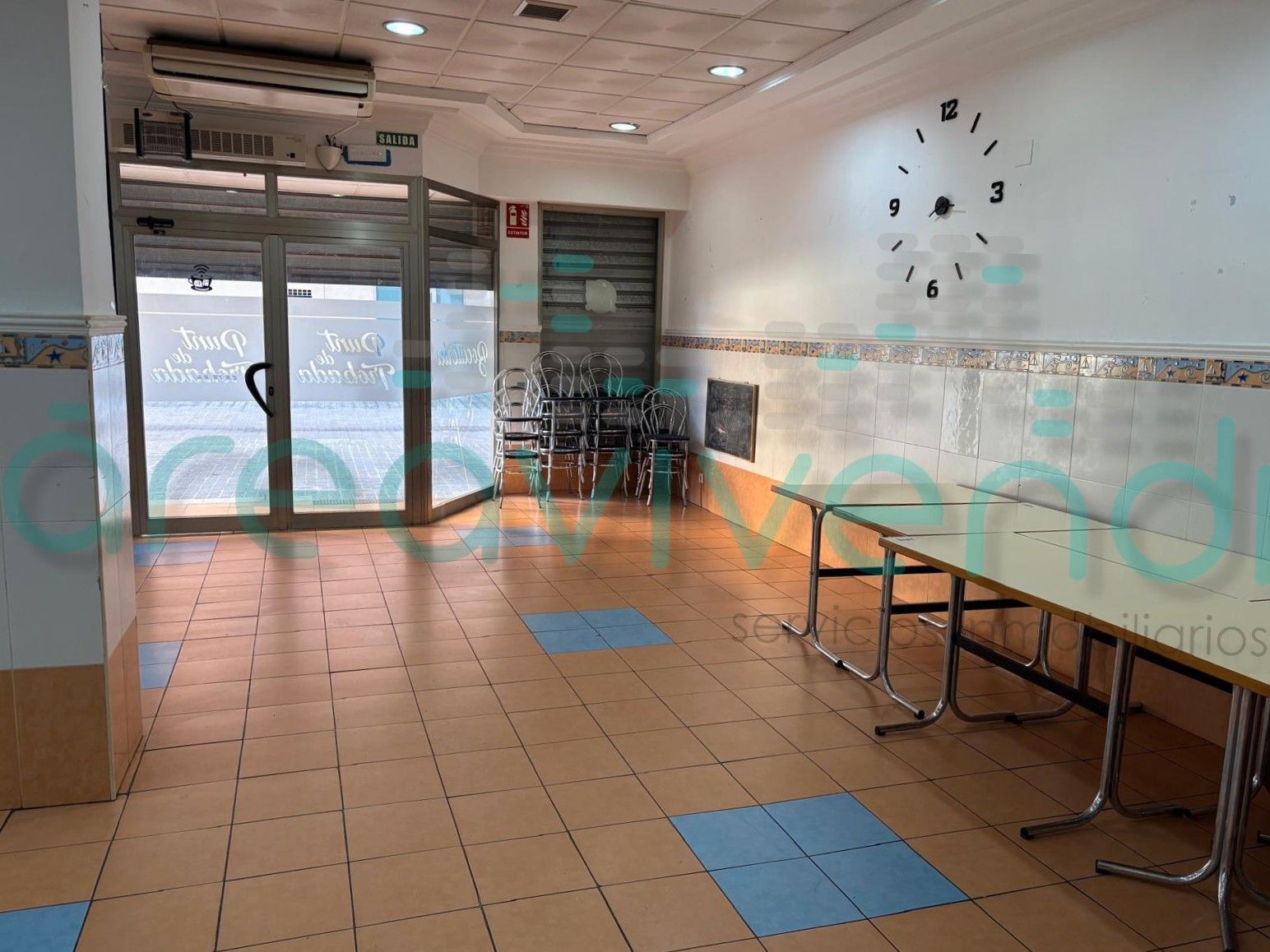 Premises for sale in Castellón de la Plana / Castelló de la Plana  with Air Conditioner and Furnished