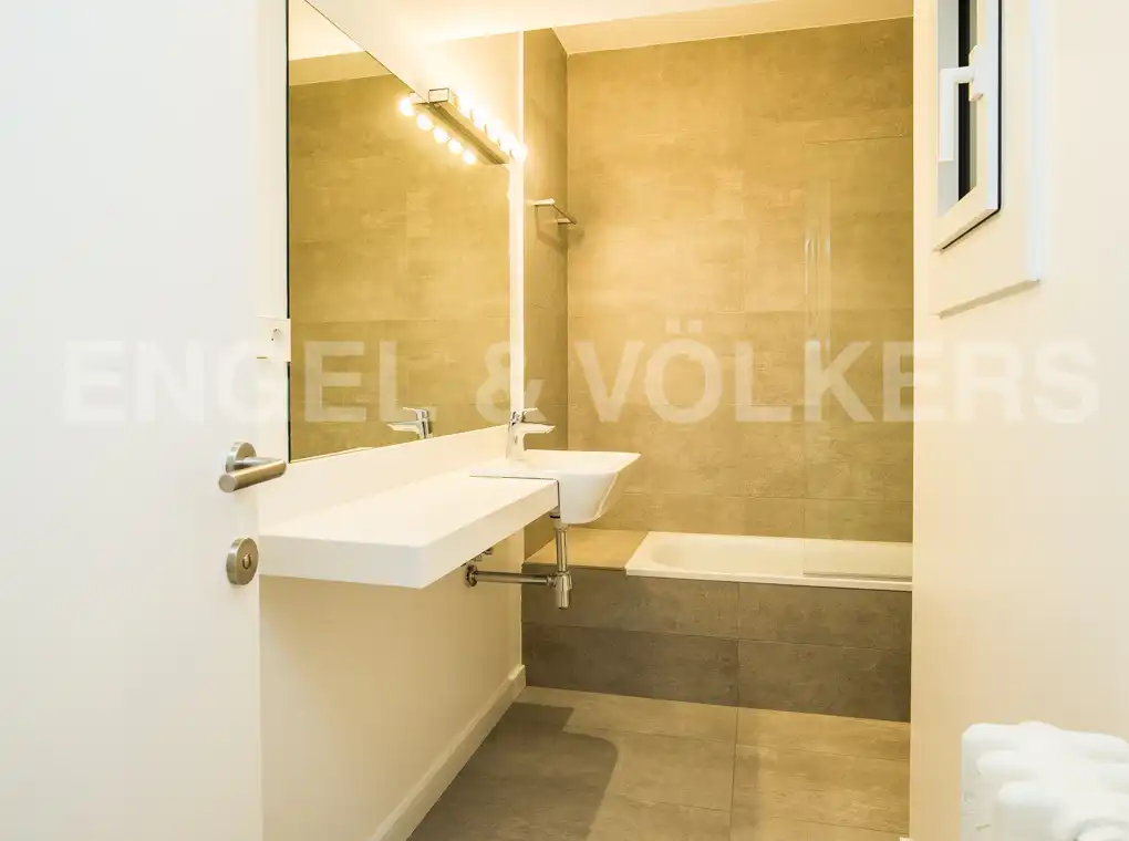 Bathroom of Flat for rent in Barcelona  with Air Conditioner, Heating and Private garden