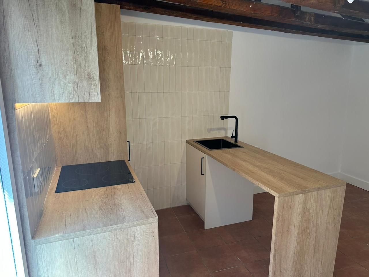 Kitchen of Flat to rent in  Madrid Capital  with Air Conditioner