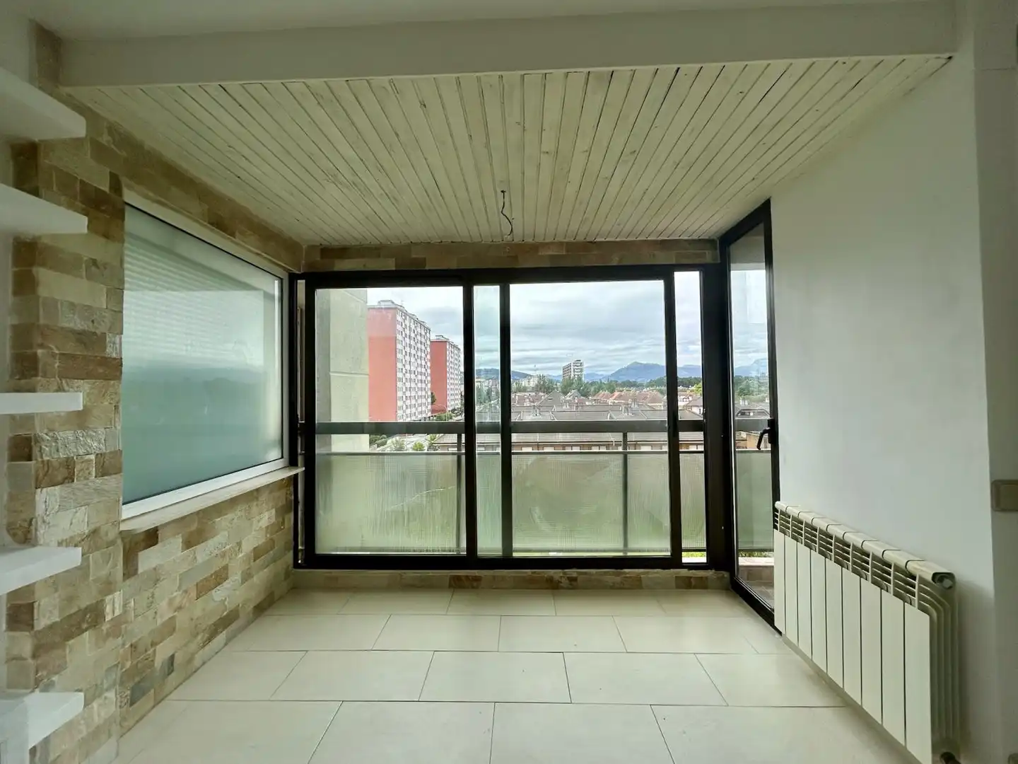 Terraza de Piso en venta en Laredo con Calefacción y Terraza