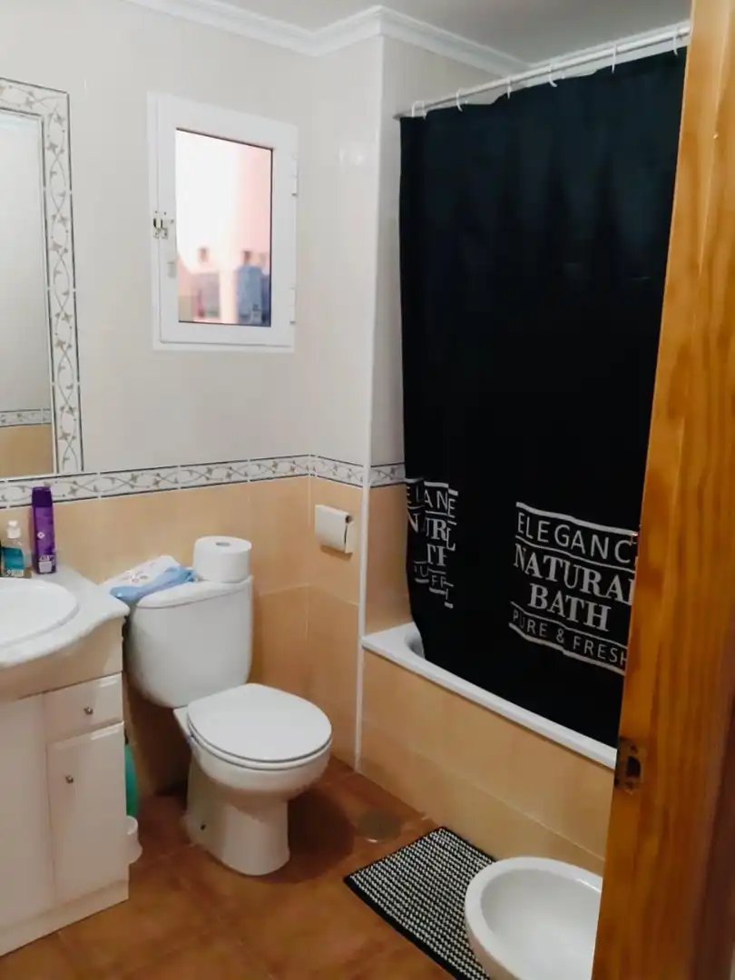 Baño de Casa o chalet de alquiler en Orihuela con Aire acondicionado, Calefacción y Terraza