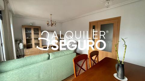 Foto 2 de Piso de alquiler en De Ntra. Sra. de Valvanera, San Isidro,  Madrid Capital