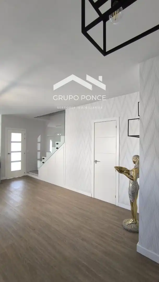 Detached homes for sale in Jerez de la Frontera  with Air Conditioner, Swimming Pool and Furnished