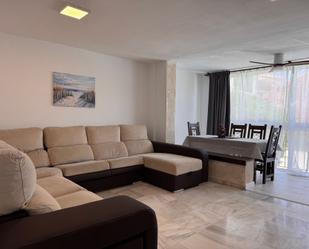 Living room of Flat to rent in Benalmádena  with Air Conditioner, Terrace and Furnished
