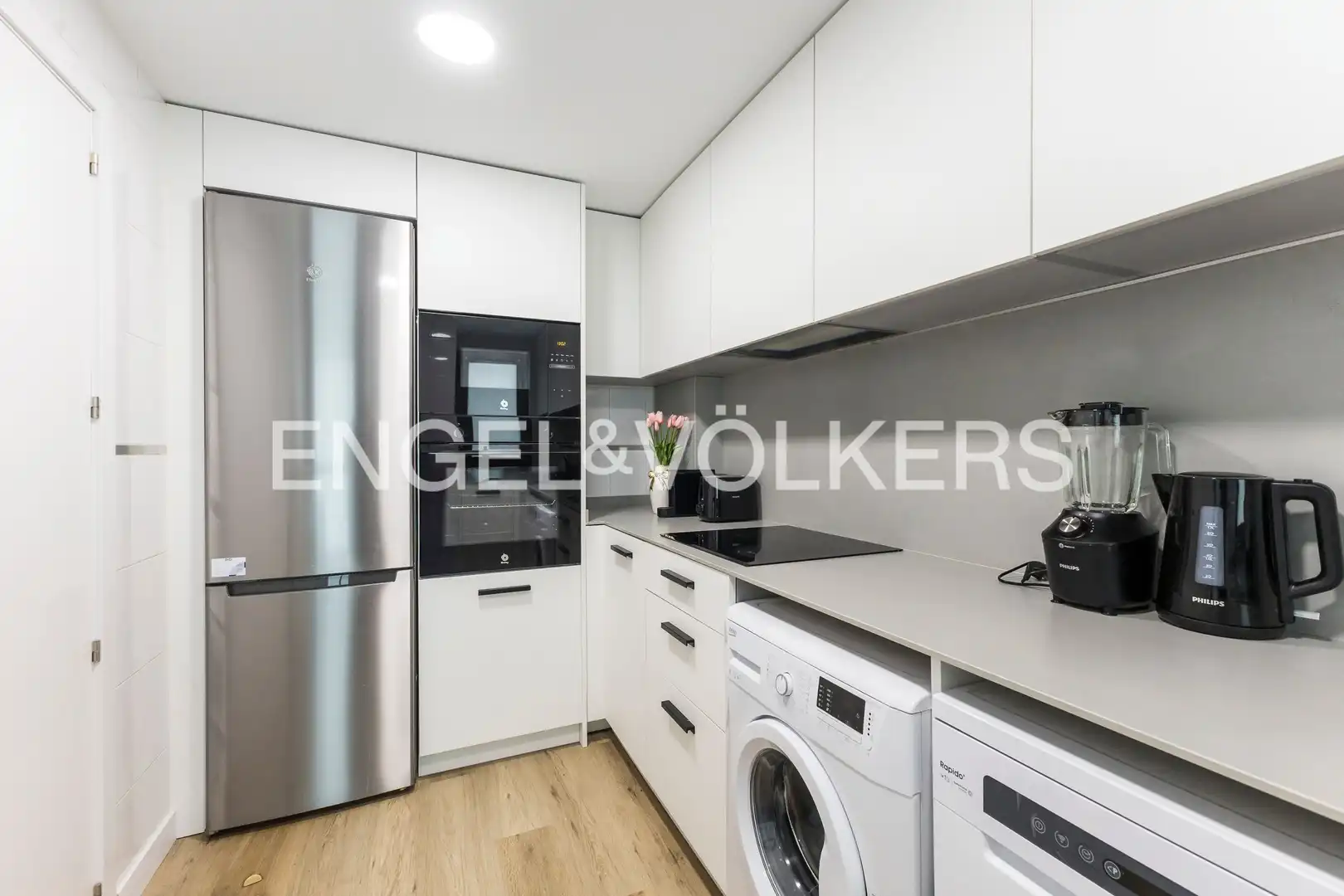 Cuina de Dúplex de lloguer en Madrid amb Aire condicionat, Calefacció i Piscina