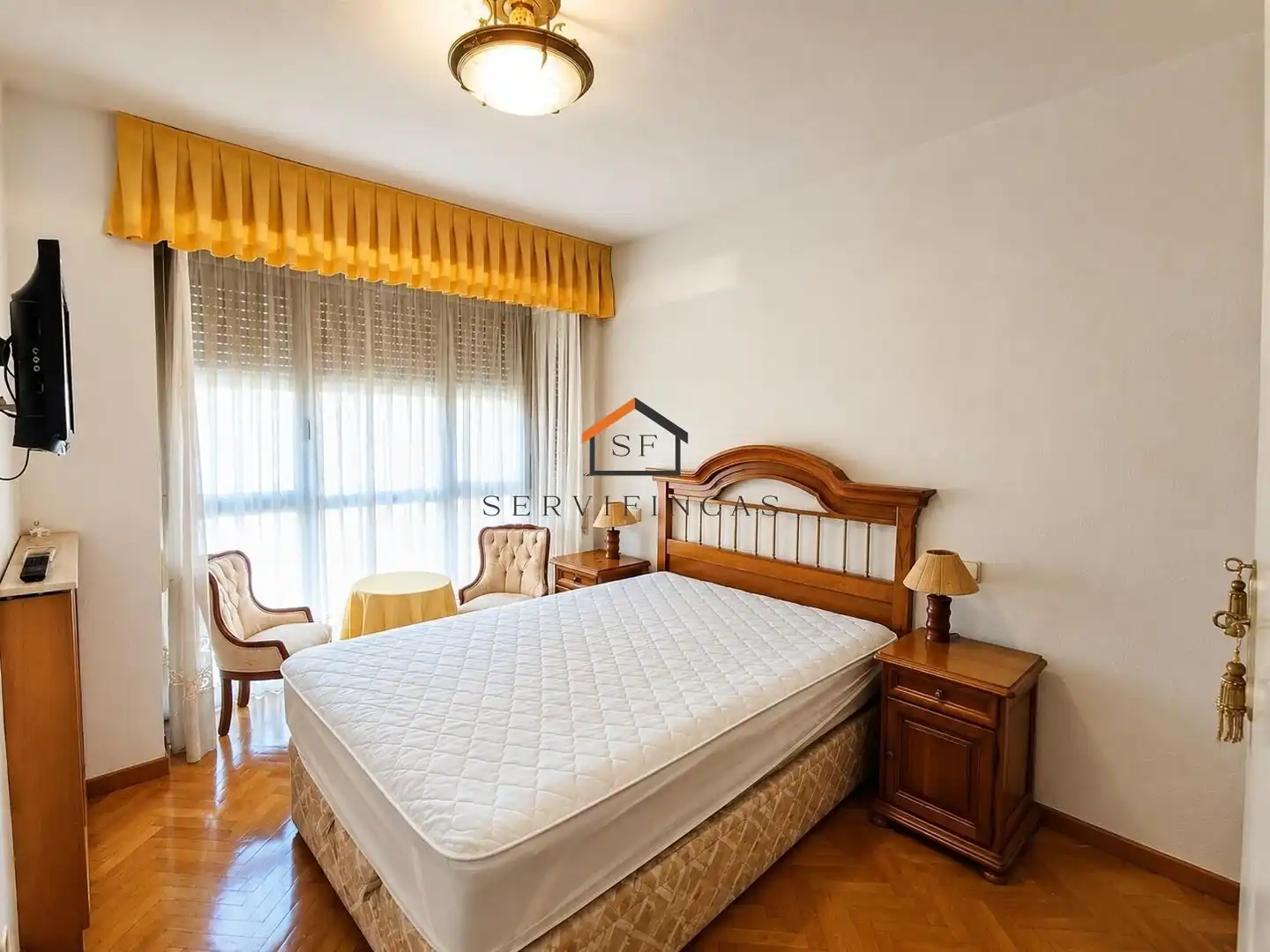 Schlafzimmer von Wohnung zur Miete in Madrid mit Klimaanlage, Heizung und Parkett