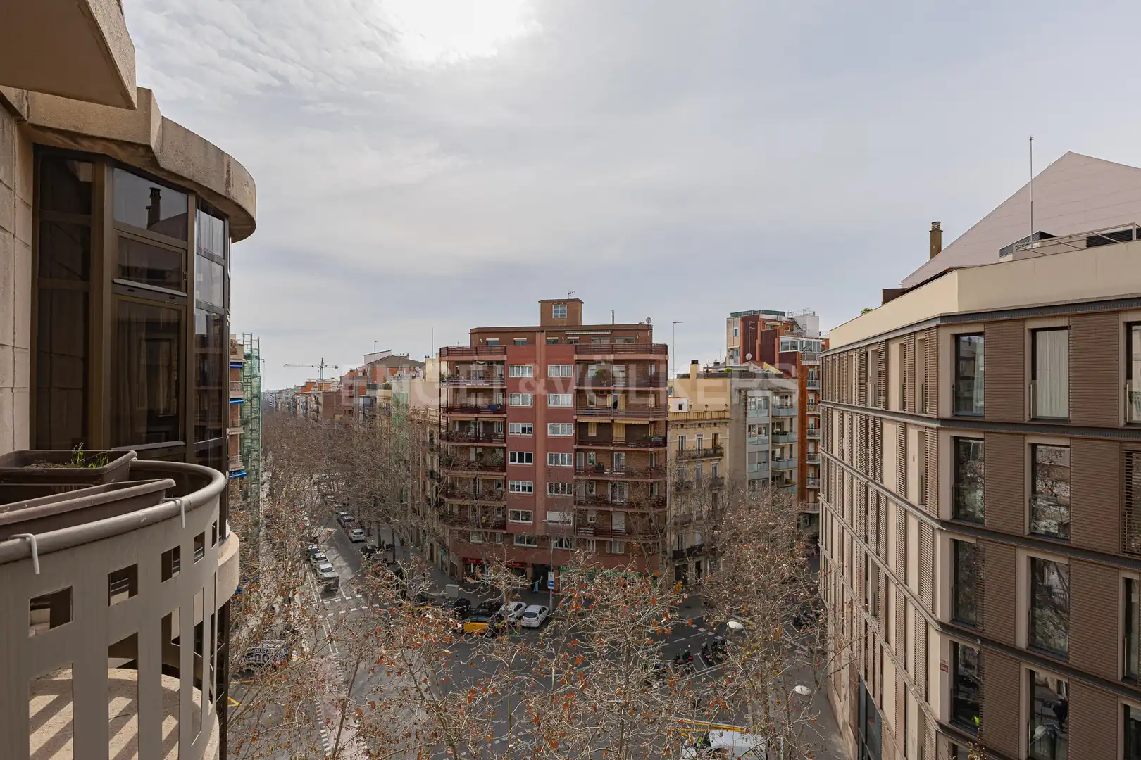 Vista exterior de Àtic en venda en Barcelona amb Aire condicionat, Calefacció i Terrassa