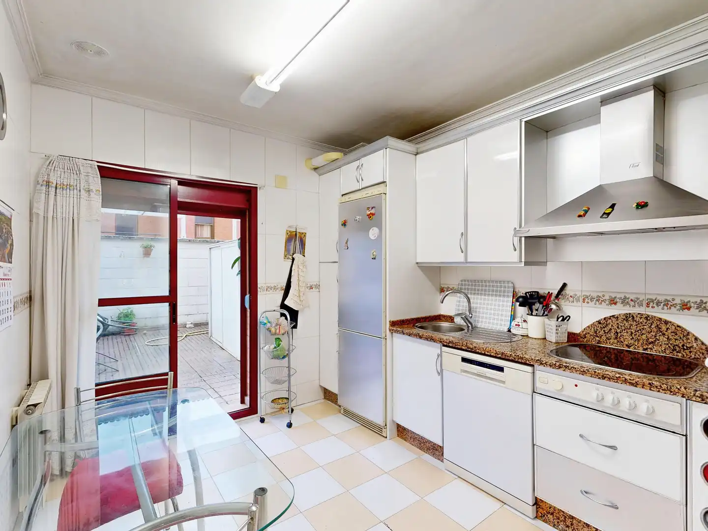 Cocina de Casa adosada en venta en Cáceres con Calefacción y Trastero