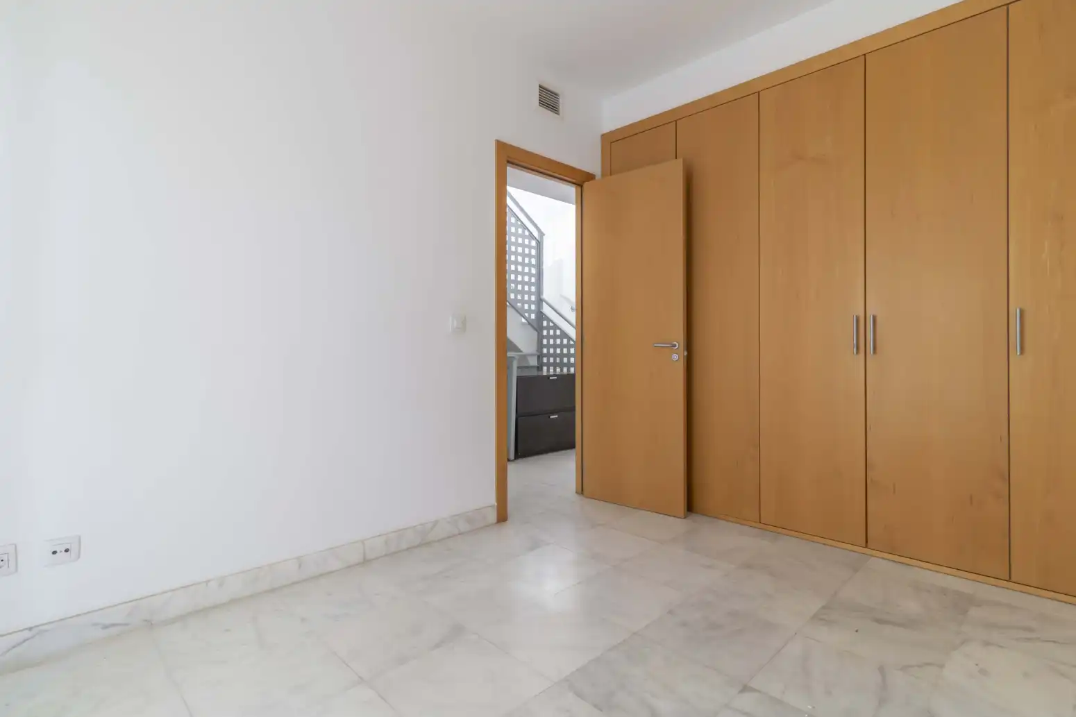 Casa adosada en venta en Espartinas con Aire acondicionado, Terraza y Piscina