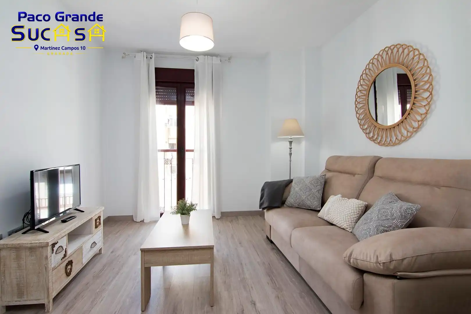 Sala d'estar de Àtic de lloguer en Granada amb Aire condicionat, Calefacció i Terrassa
