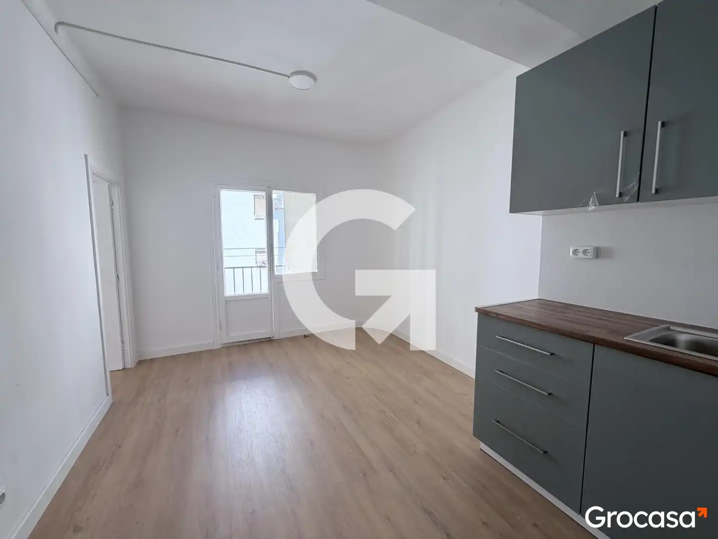 Bedroom of Flat for sale in Badalona  with Balcony