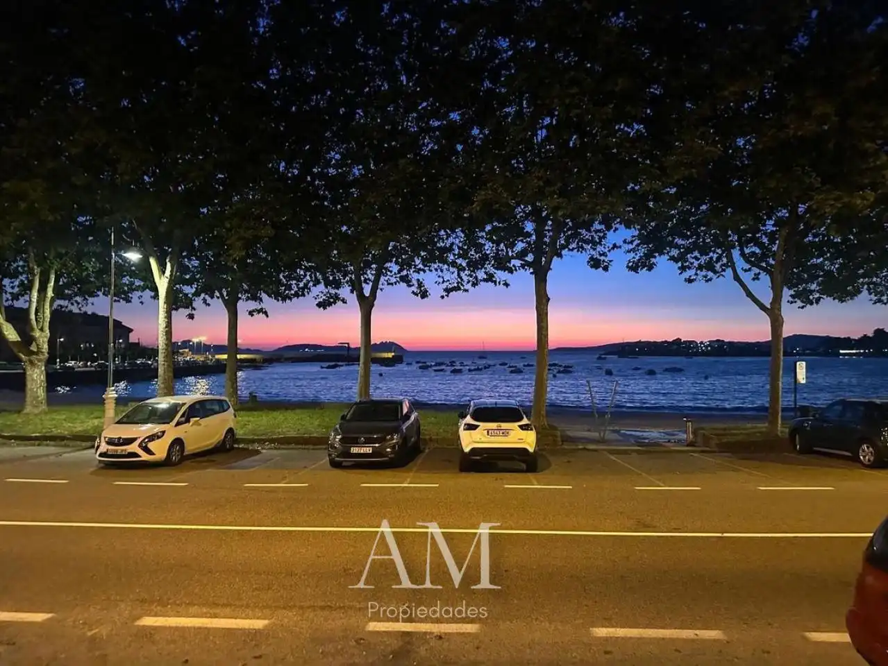 Vista exterior de Piso de alquiler en Vigo  con Calefacción, Terraza y Trastero