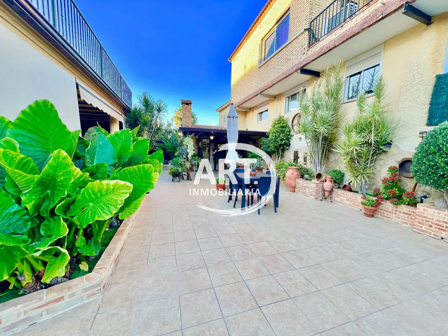 Jardí de Casa o xalet en venda en Picassent amb Aire condicionat, Jardí privat i Terrassa
