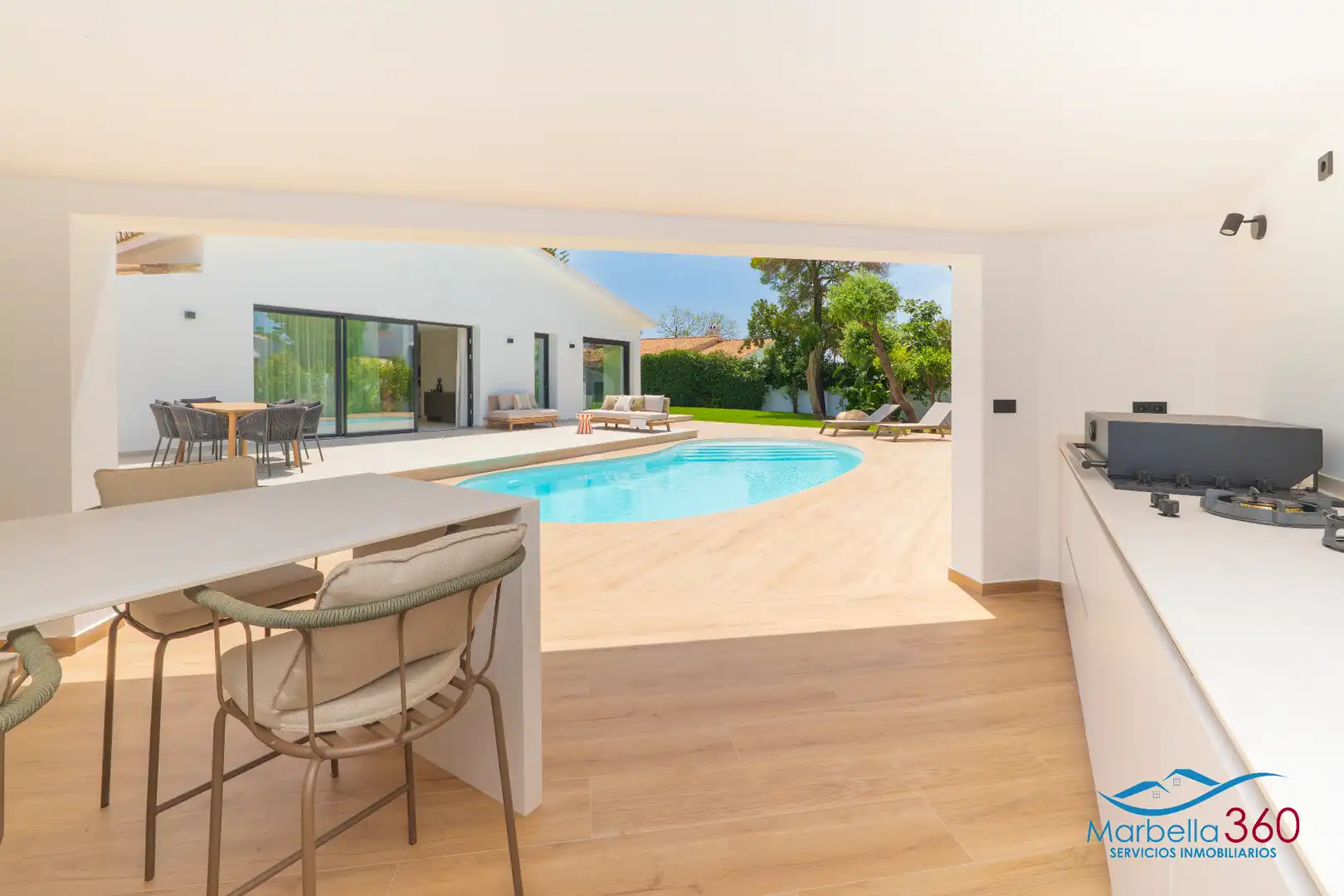Terraza de Casa o chalet en venta en Estepona con Aire acondicionado, Calefacción y Jardín privado