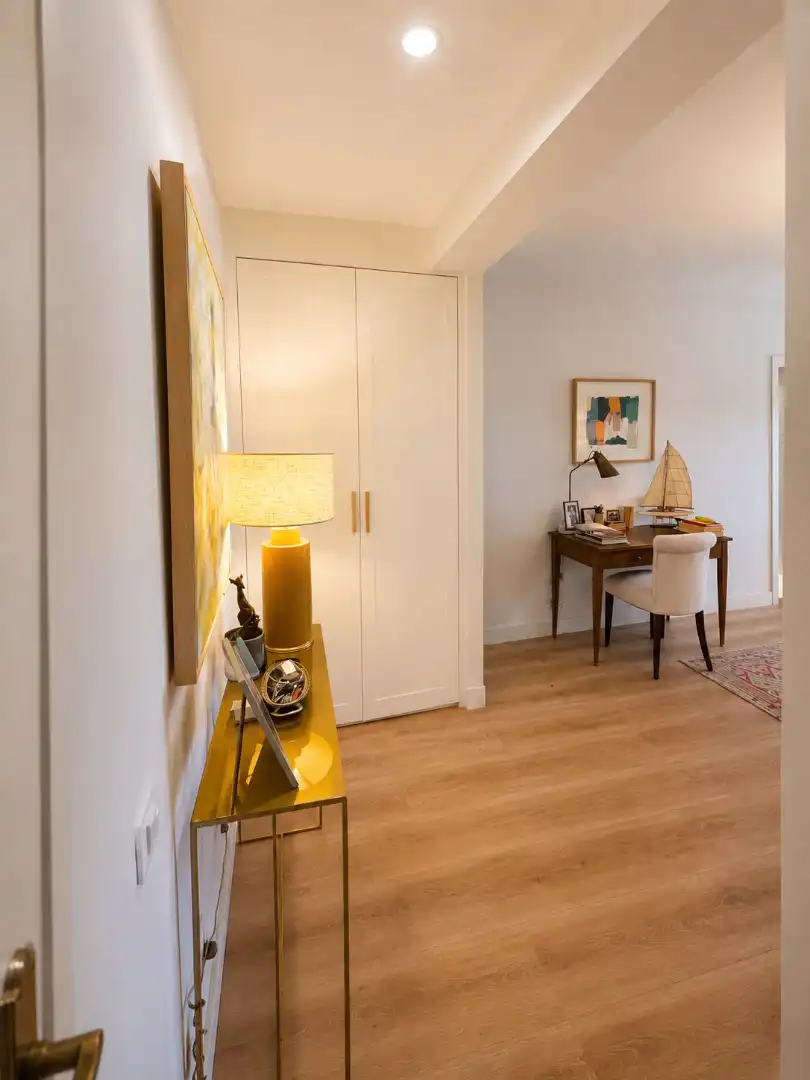 Bedroom of Houses for sale in Sevilla  with Air Conditioner, Parquet flooring and Balcony
