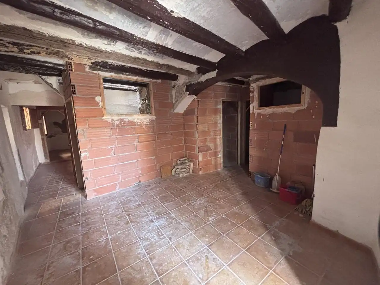 Country house zum Verkauf in La Baronia de Rialb