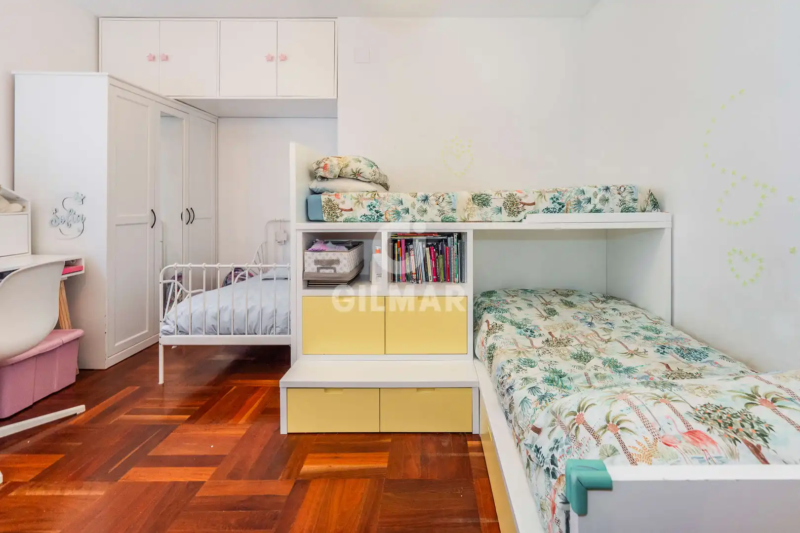 Habitación de Ático en venta en Madrid con Calefacción, Piscina y Balcón