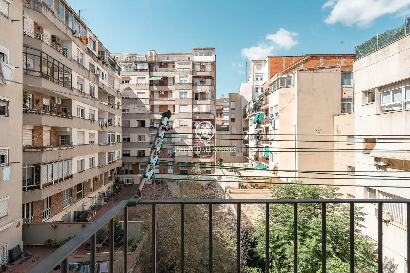 Balcony of Apartments for sale in Barcelona  with Parquet flooring