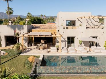 Villa con piscina in vendita a Selwo