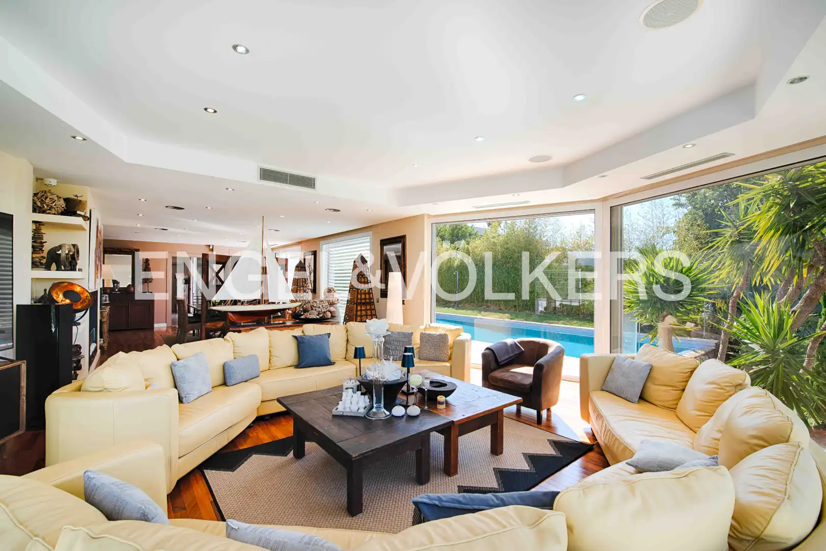 Haus mit Pool zum Verkauf in Carrer Holanda, imagen 13
