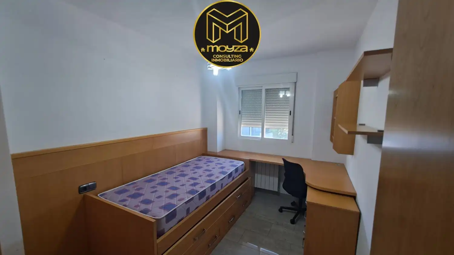 Dormitori de Casa o xalet en venda en Jaén amb Aire condicionat, Calefacció i Terrassa