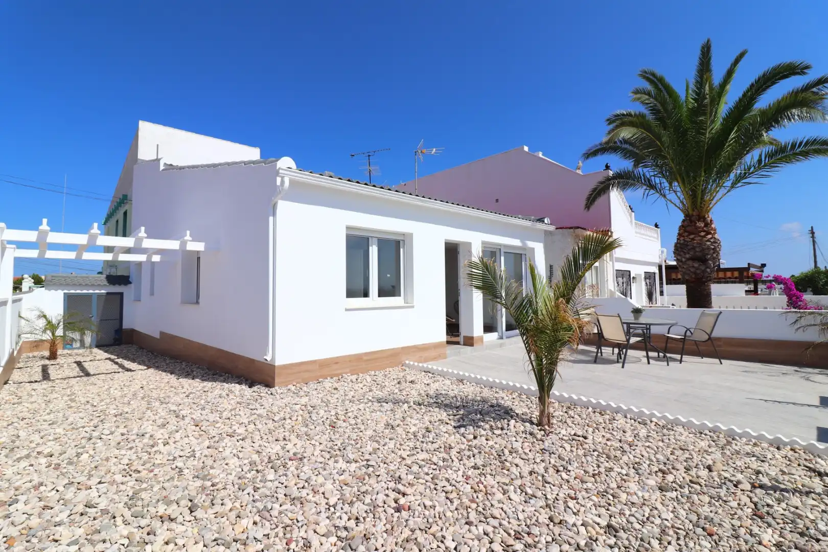 Vista exterior de Casa o xalet en venda en Rojales amb Terrassa