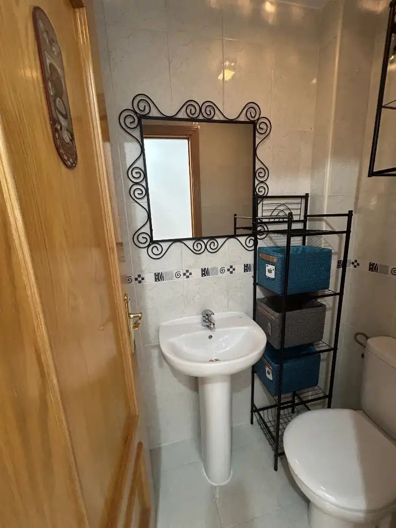 Baño de Casa o chalet de alquiler en Corpa con Aire acondicionado, Calefacción y Trastero