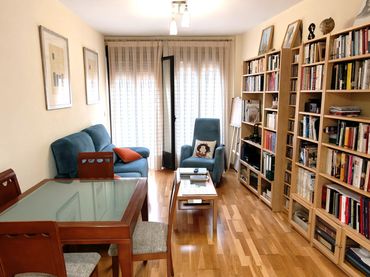 Piso con balcón en venta en Calle de la Viola