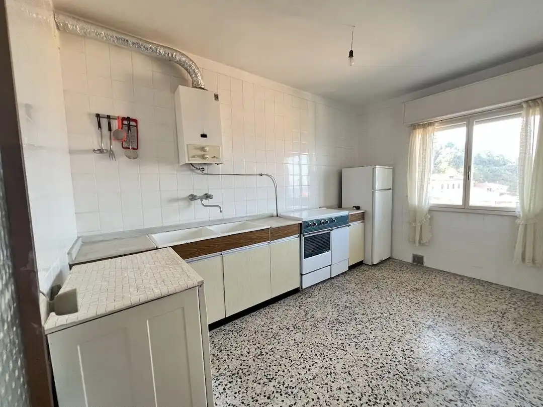 Cuina de Pis en venda en Colunga amb Terrassa